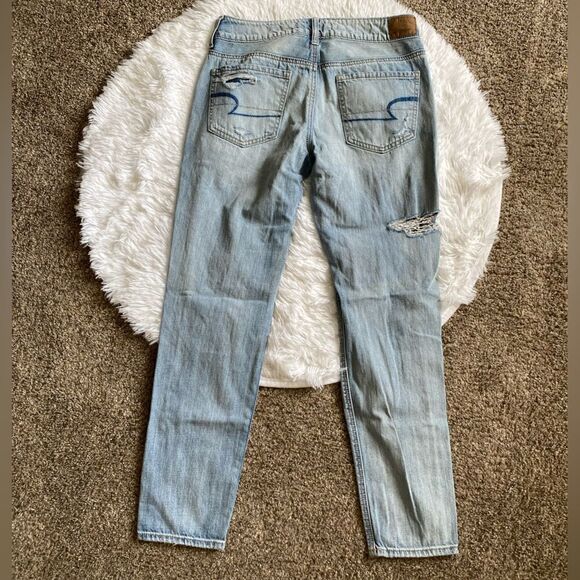 American Eagle Tomgirl Jeans Button Fly Distressed Womens Size 4 - Picture 2 of 10
